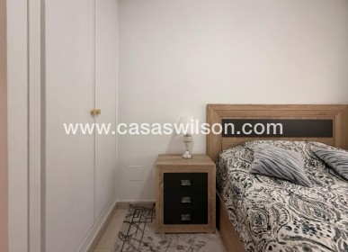 Sale - Apartment - Torrevieja - Centro