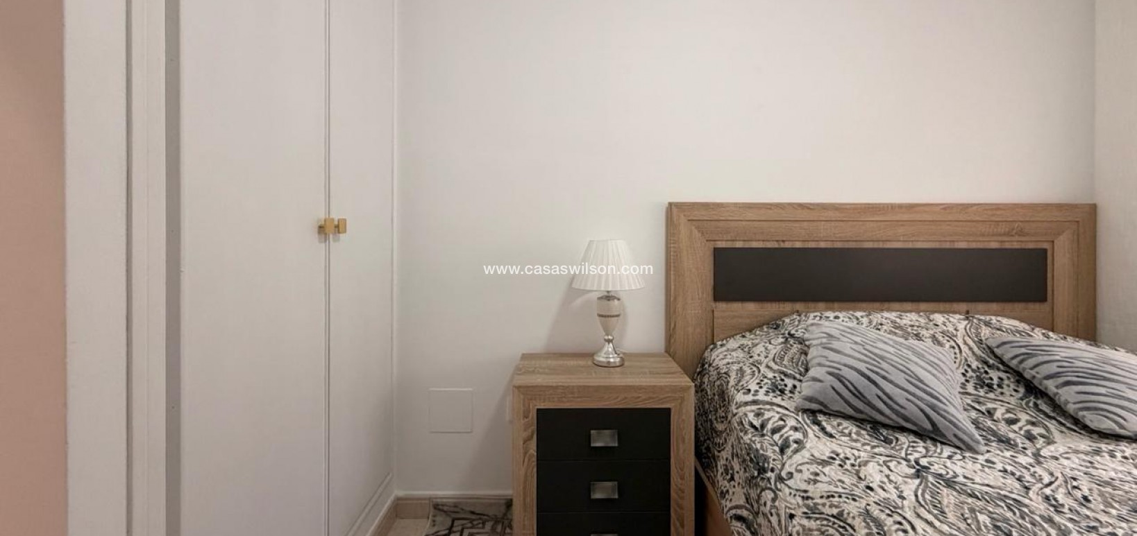 Sale - Apartment - Torrevieja - Centro