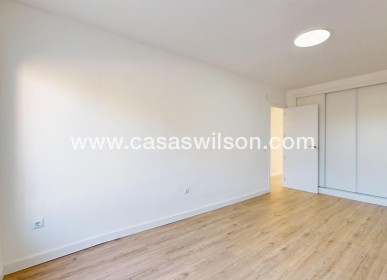 Sale - Bungalow - Orihuela Costa - Costa Blanca