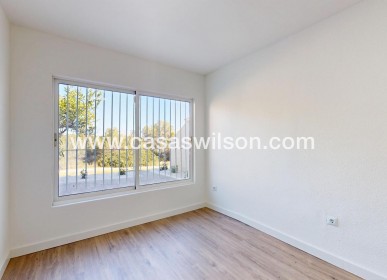 Sale - Bungalow - Orihuela Costa - Costa Blanca