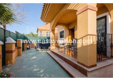 Sale - Villa - Torrevieja - Costa Blanca