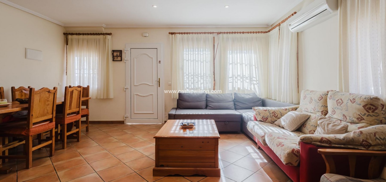 Sale - Bungalow - Torrevieja - Costa Blanca