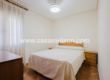 Sale - Bungalow - Torrevieja - Costa Blanca