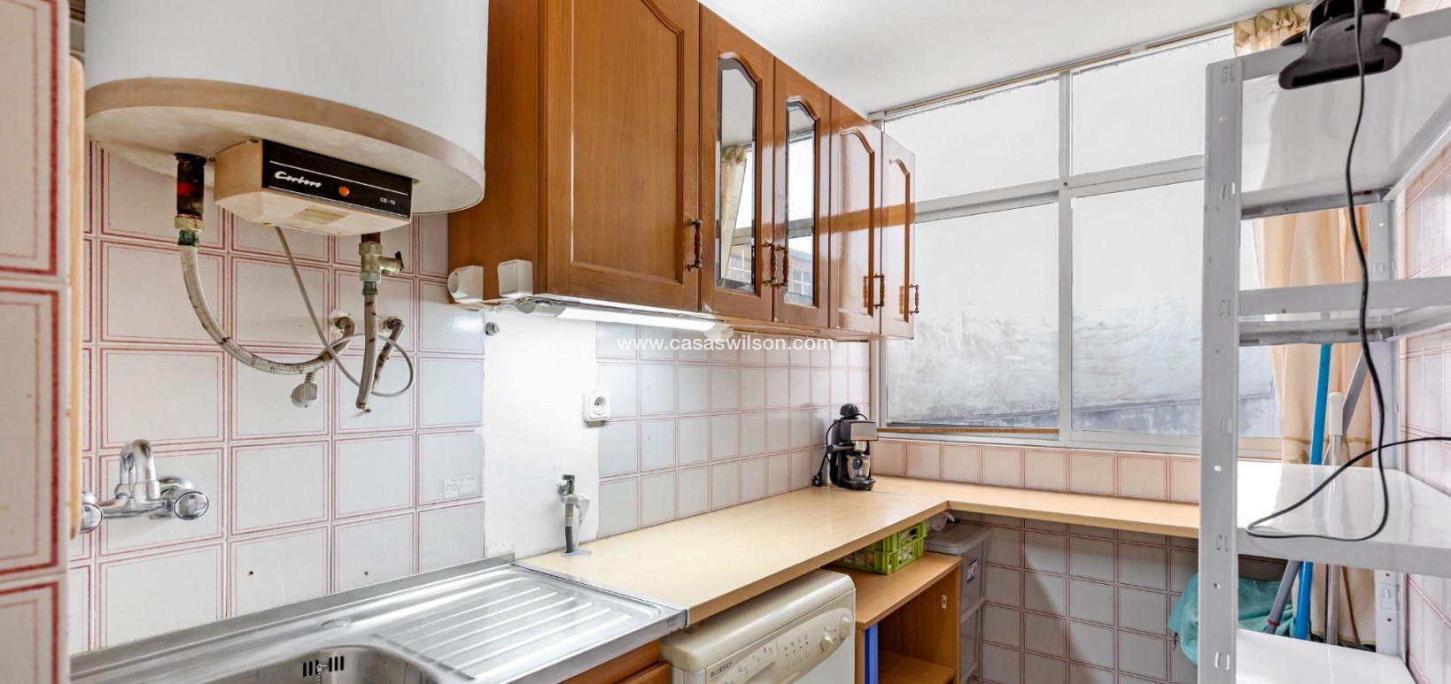 Sale - Bungalow - Torrevieja - Centro