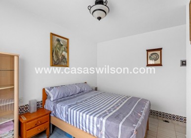Sale - Bungalow - Torrevieja - Centro