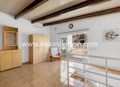 Sale - Bungalow - Torrevieja - Centro