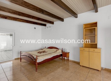 Sale - Bungalow - Torrevieja - Centro