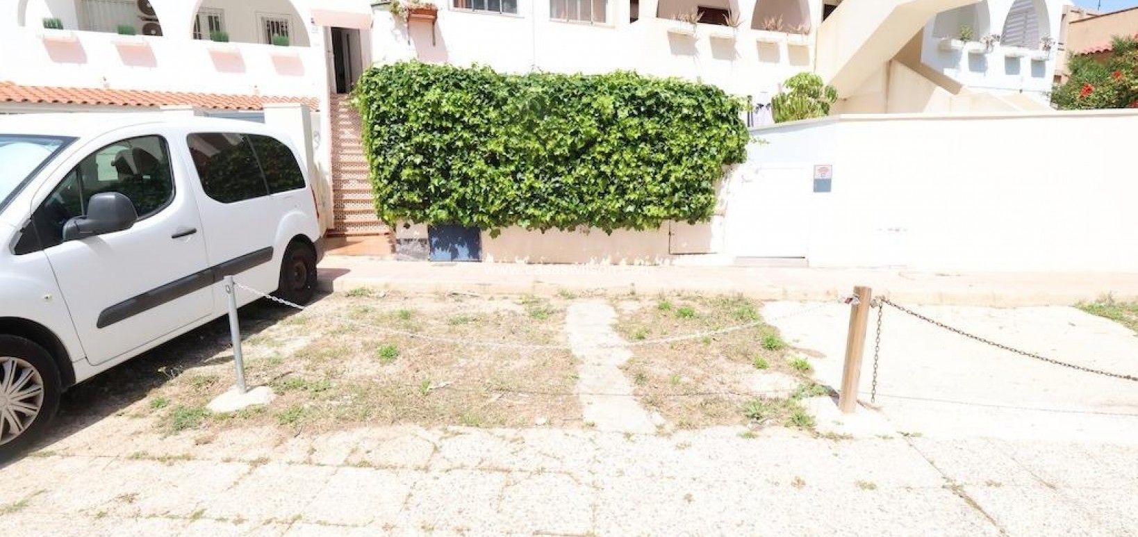 Sale - Bungalow - Orihuela Costa - Costa Blanca
