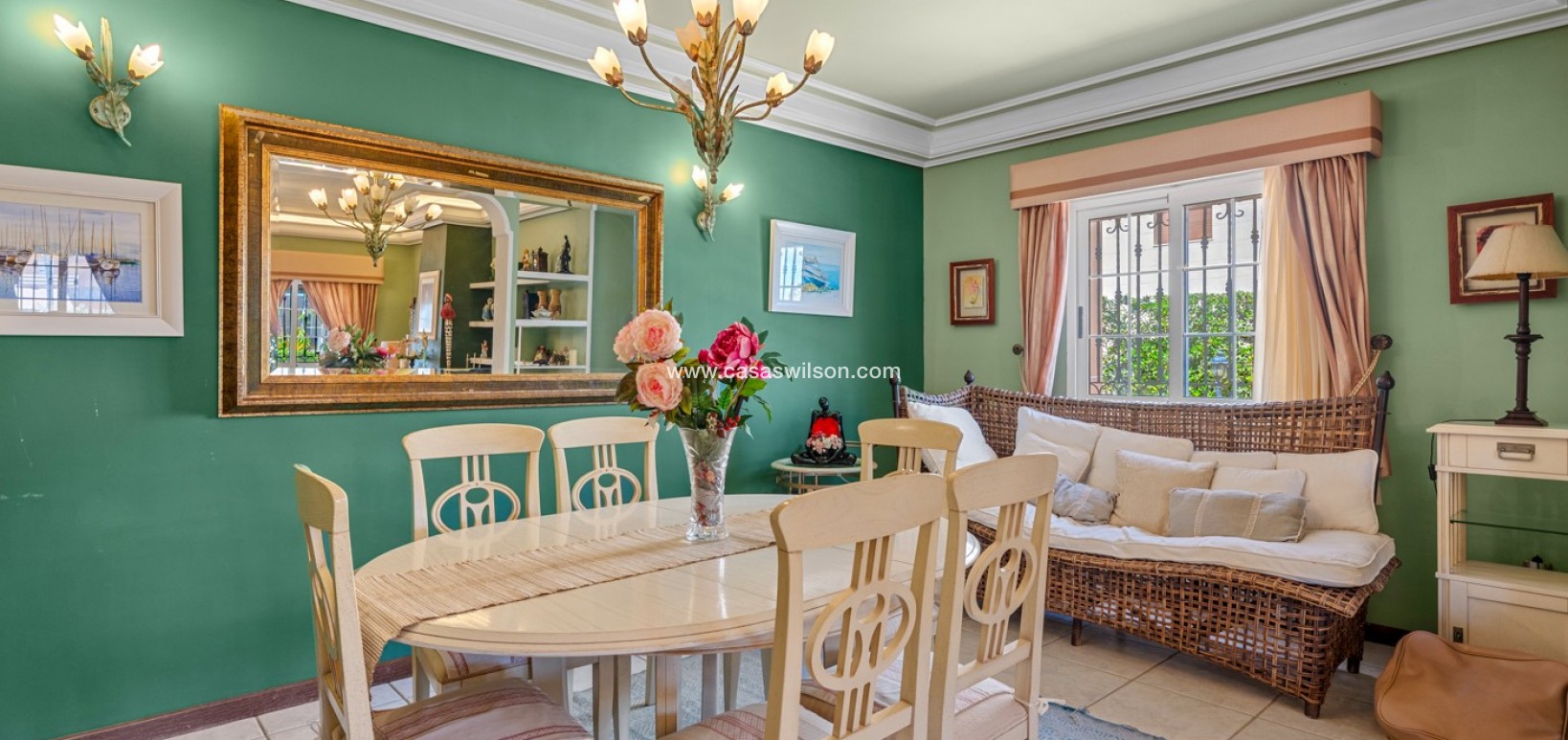 Sale - Villa - Torrevieja - La Mata