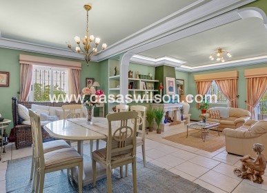 Sale - Villa - Torrevieja - La Mata
