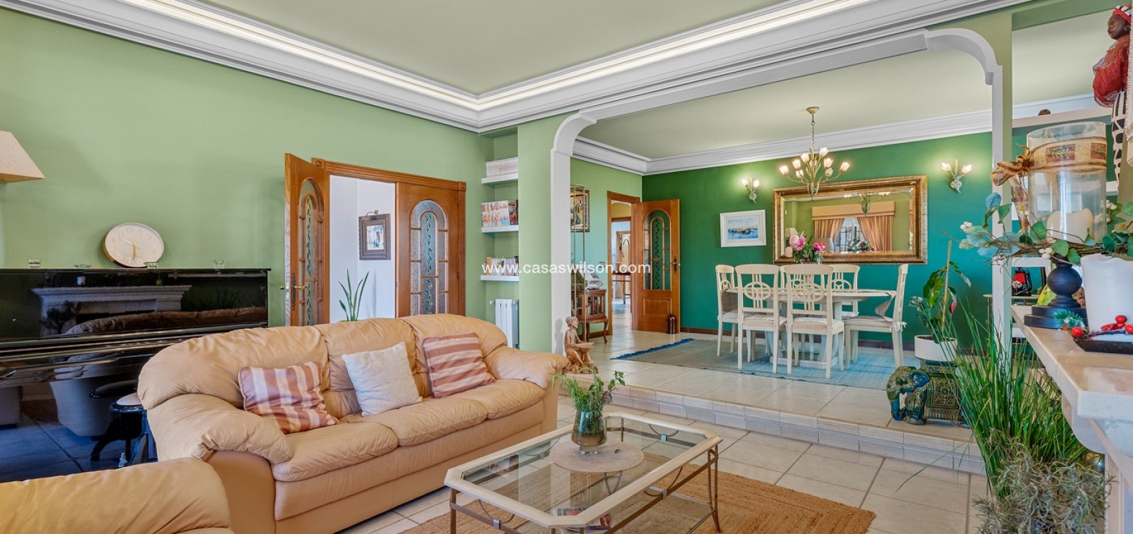 Sale - Villa - Torrevieja - La Mata