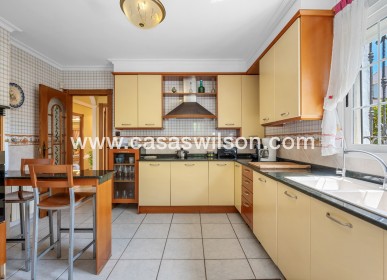 Sale - Villa - Torrevieja - La Mata