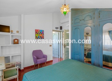 Sale - Villa - Torrevieja - La Mata