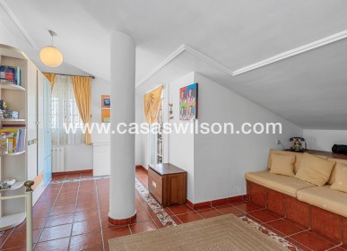 Sale - Villa - Torrevieja - La Mata