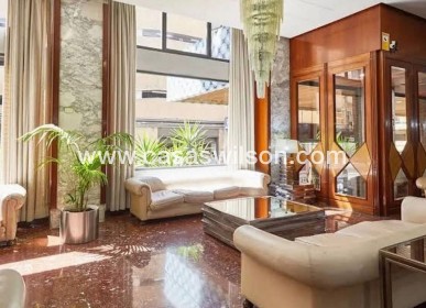 Sale - Apartment - Alicante - Centro