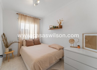 Sale - Apartment - Torrevieja - Aguas Nuevas