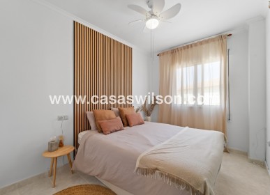 Sale - Apartment - Torrevieja - Aguas Nuevas