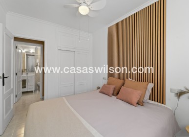 Sale - Apartment - Torrevieja - Aguas Nuevas