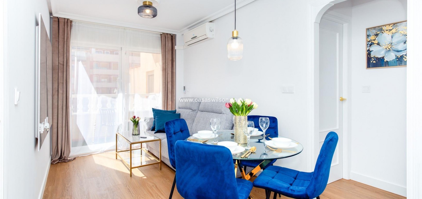 Sale - Apartment - Torrevieja - Centro
