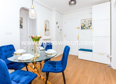 Sale - Apartment - Torrevieja - Centro