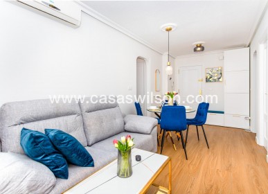 Sale - Apartment - Torrevieja - Centro
