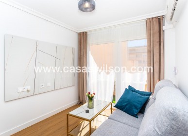 Sale - Apartment - Torrevieja - Centro