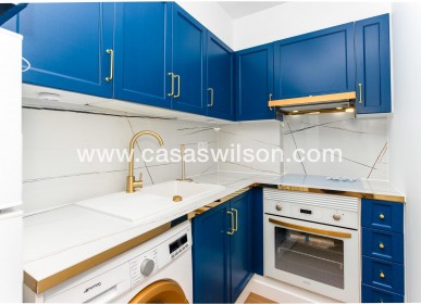Sale - Apartment - Torrevieja - Centro