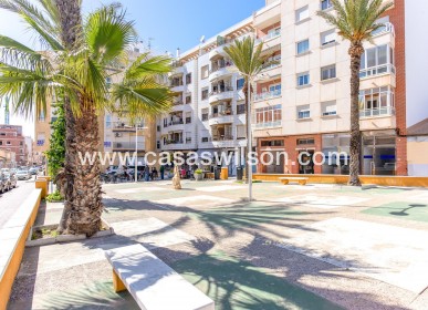 Sale - Apartment - Torrevieja - Centro