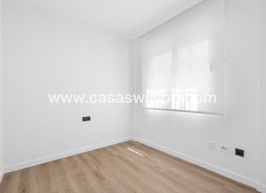 Sale - Townhouse - Villamartin - Costa Blanca