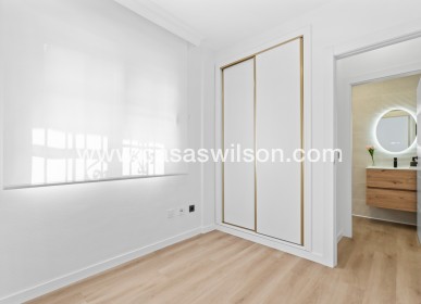 Sale - Townhouse - Villamartin - Costa Blanca