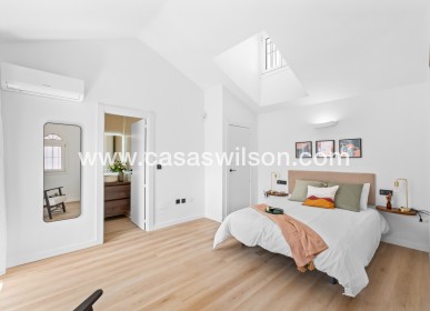 Sale - Townhouse - Villamartin - Costa Blanca