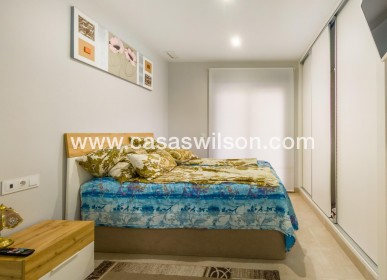 Sale - Apartment - Torrevieja - Estacion De Autobuses