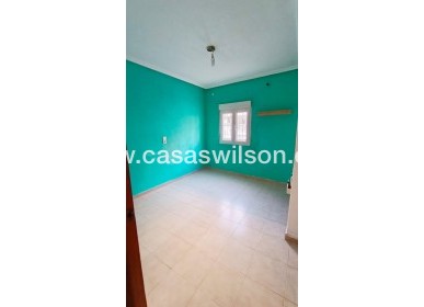 Sale - Apartment - Torrevieja - Centro