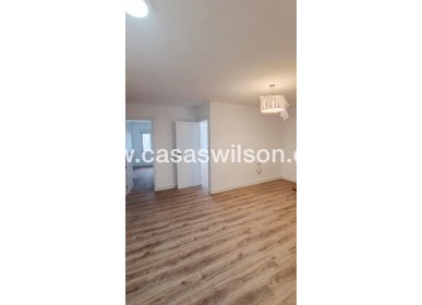 Sale - Apartment - Torrevieja - Centro
