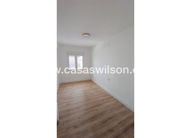 Sale - Apartment - Torrevieja - Centro