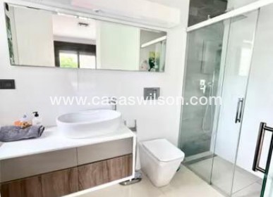 Sale - Villa - Orihuela Costa - Costa Blanca