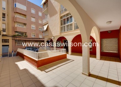 Sale - Apartment - Torrevieja - Estacion De Autobuses