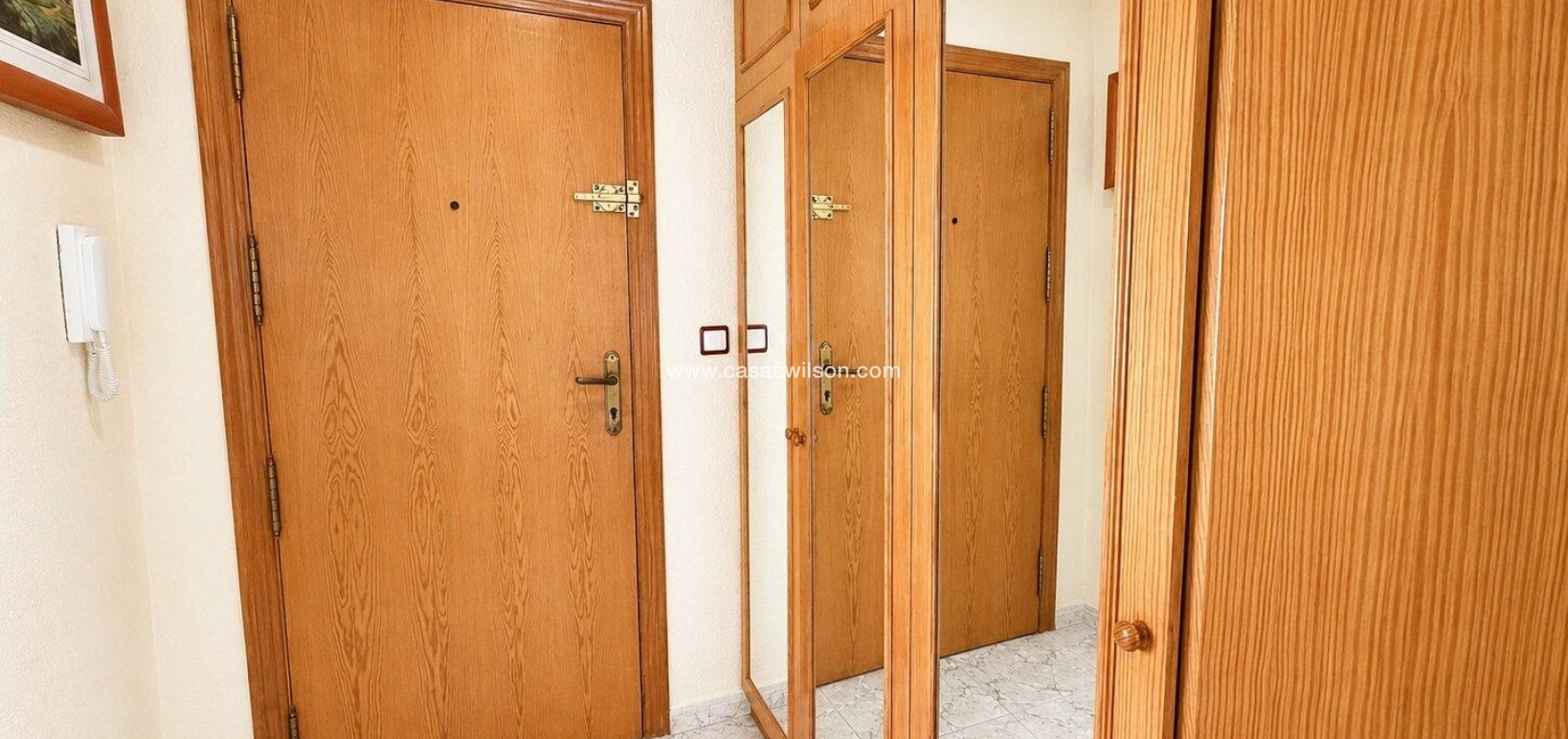 Sale - Apartment - Torrevieja - Habaneras