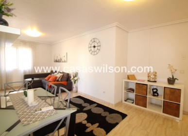 Sale - Apartment - Torrevieja - Centro