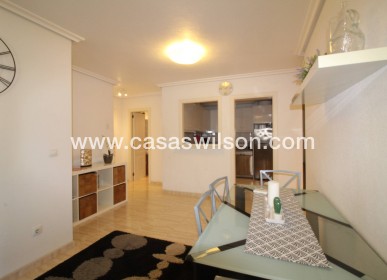 Sale - Apartment - Torrevieja - Centro