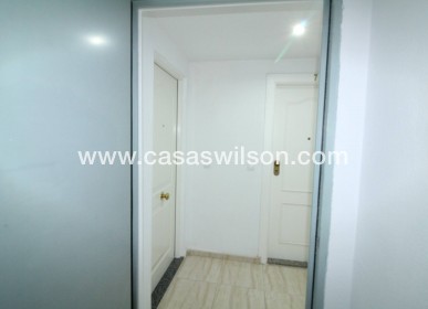 Sale - Apartment - Torrevieja - Centro