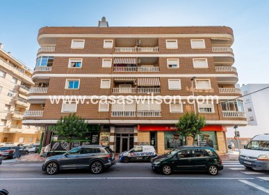Sale - Apartment - Torrevieja - Centro