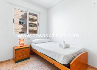 Sale - Apartment - Torrevieja - Centro