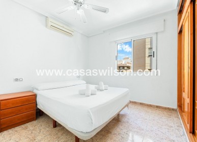 Sale - Apartment - Torrevieja - Centro