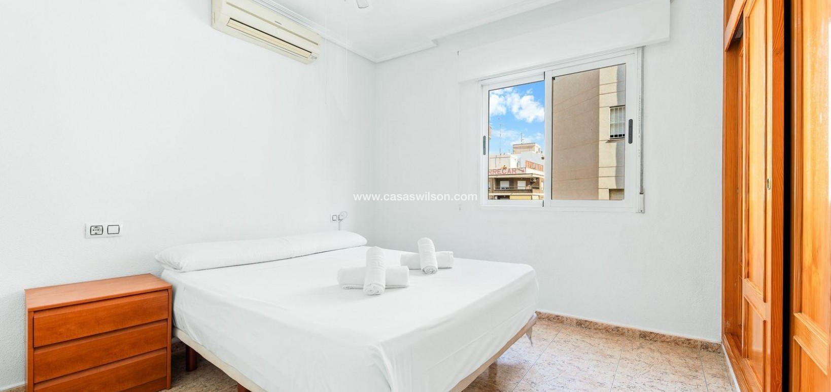 Sale - Apartment - Torrevieja - Centro