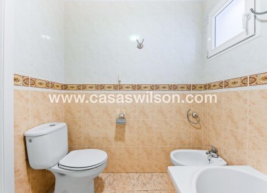 Sale - Apartment - Torrevieja - Centro