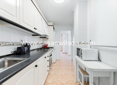 Sale - Apartment - Torrevieja - Centro