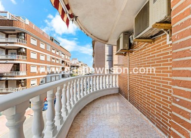 Sale - Apartment - Torrevieja - Centro