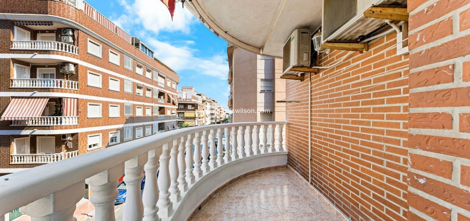 Sale - Apartment - Torrevieja - Centro