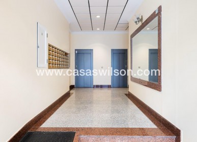 Sale - Apartment - Torrevieja - Centro